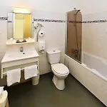 Logis Restaurant Du Midi - Centre 2*