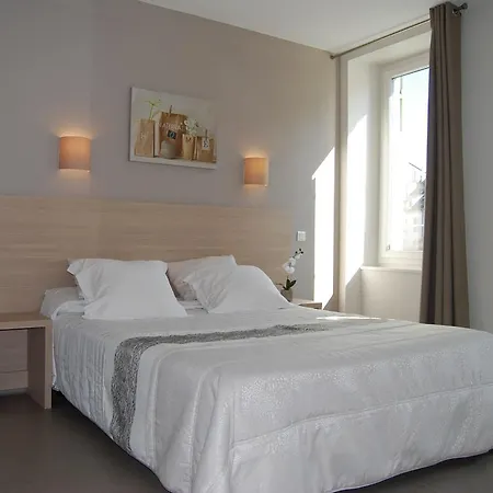 Hotel Logis Restaurant Du Midi - Centre Rodez