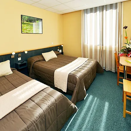 Logis Restaurant Du Midi - Centre 2*