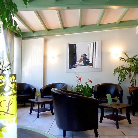 Hotel Logis Restaurant Du Midi - Centre Rodez