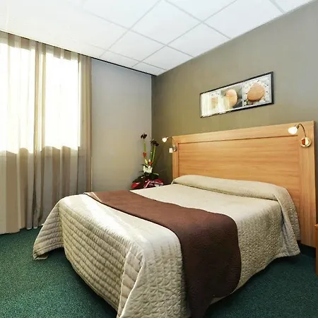 Logis Restaurant Du Midi - Centre Hotel Rodez