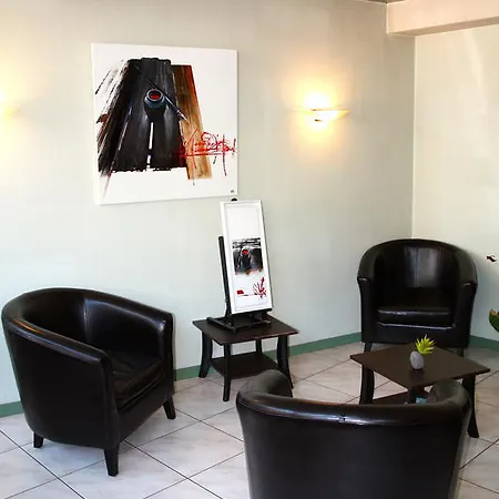 Hotel Logis Restaurant Du Midi - Centre Rodez