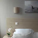 Logis Restaurant Du Midi - Centre 2* Rodez
