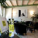Logis Restaurant Du Midi - Centre