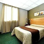 호텔 Logis Restaurant Du Midi - Centre 2*