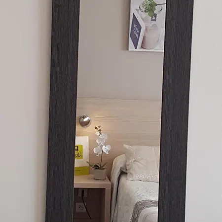 Logis Restaurant Du Midi - Centre 호텔 로데즈