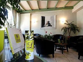 Logis Restaurant Du Midi - Centre