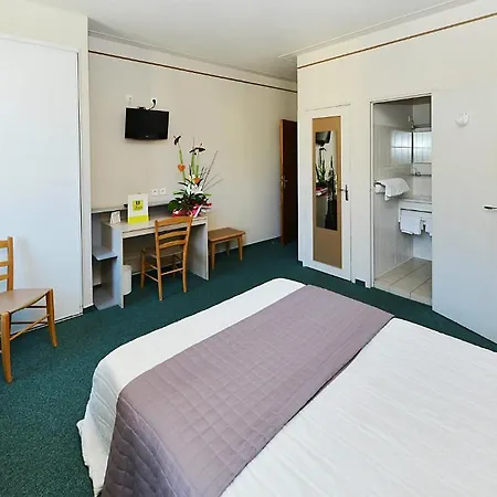 Logis Restaurant Du Midi - Centre 2* Ροντέζ