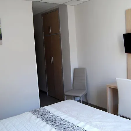 Logis Restaurant Du Midi - Centre Hotel Rodez