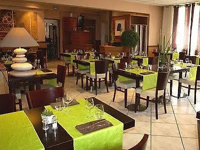 Logis Restaurant Du Midi - Centre 2*