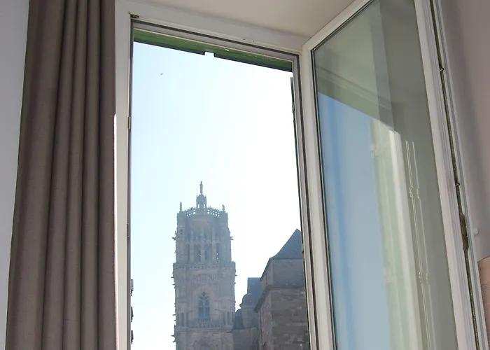 Logis Restaurant Du Midi - Centre 2* Rodez